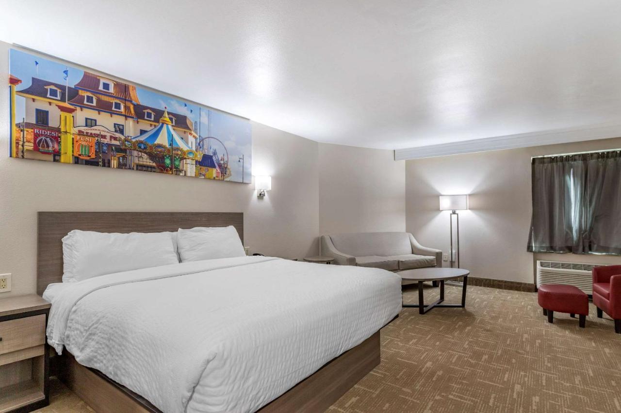 Clarion Pointe Galveston Seawall Екстер'єр фото