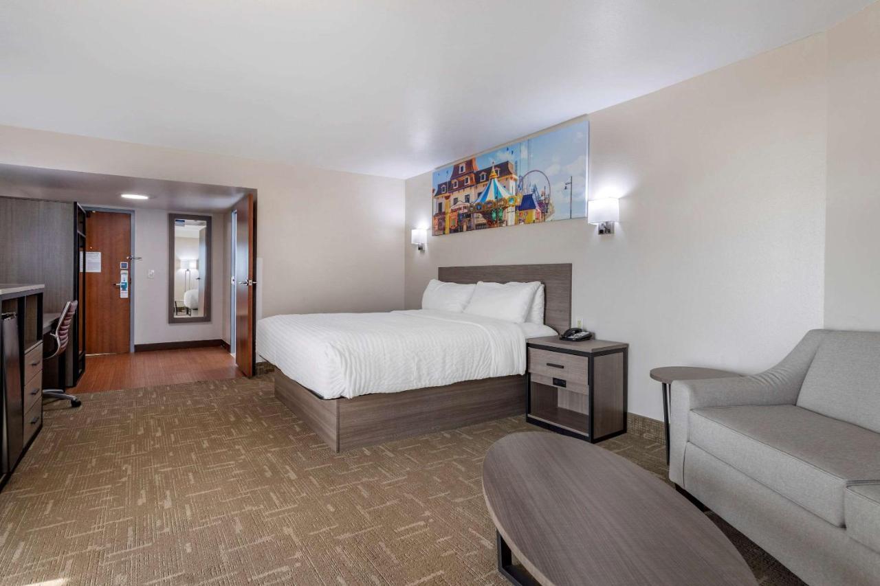 Clarion Pointe Galveston Seawall Екстер'єр фото