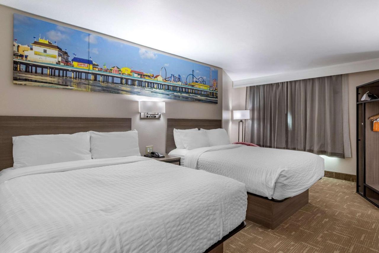 Clarion Pointe Galveston Seawall Екстер'єр фото