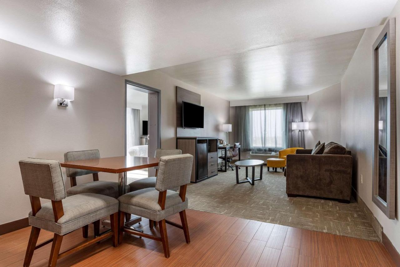Clarion Pointe Galveston Seawall Екстер'єр фото