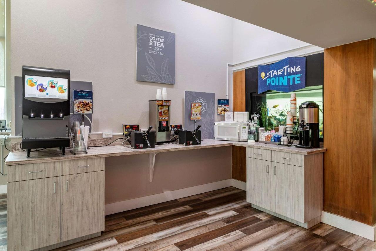 Clarion Pointe Galveston Seawall Екстер'єр фото